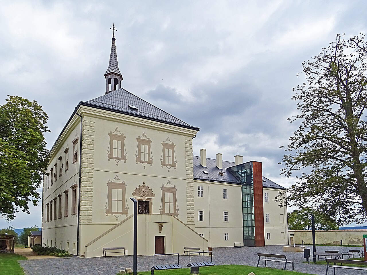 Zámek Svijany: bronzový poklad, kaple a příběh pivovarnictví