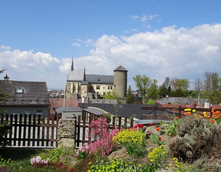 Hrad Šternberk nad městem