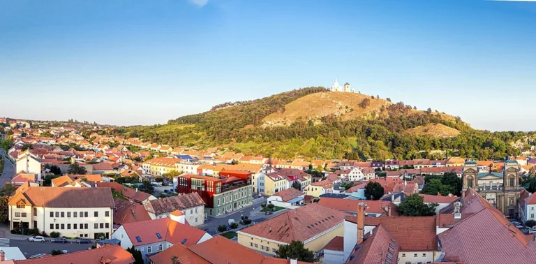 Panorama Mikulova se Svatým kopečkem