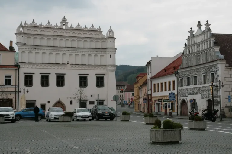 Voprchovský dům, sídlo Muzea Šumavy, na náměstí Svobody v Sušici.