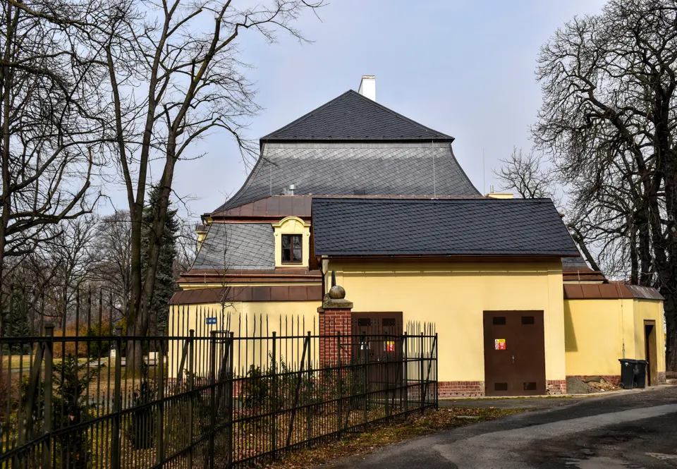 Zámek Kinských ve Valašském Meziříčí pohledem od jihu